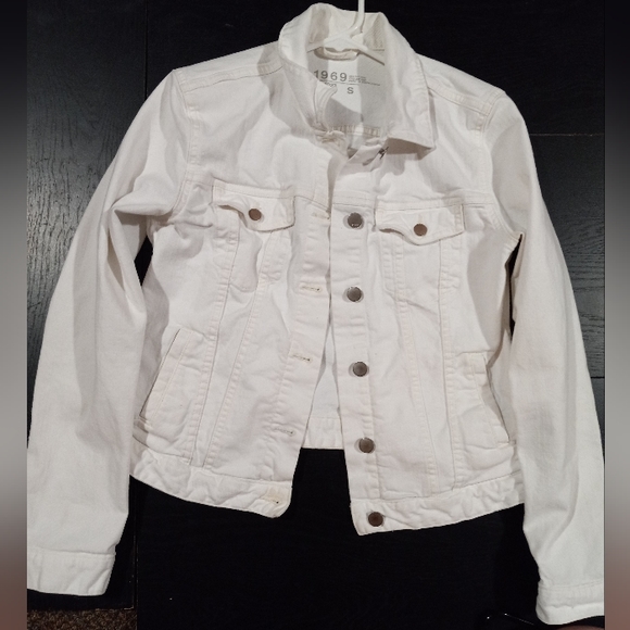 1969 Icon Denim Jacket from GAP - Picture 1 of 4